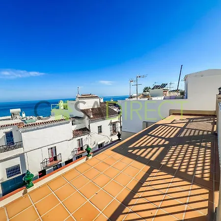 Bright 2-bedroom With Private Patio And Communal Roof Terrace In Centr * Nerja