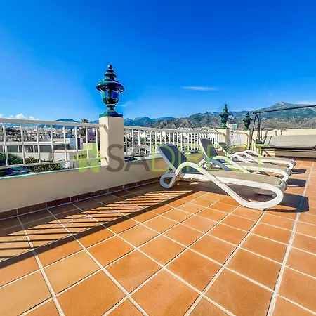 Bright 2-bedroom With Private Patio And Communal Roof Terrace In Centr * Nerja